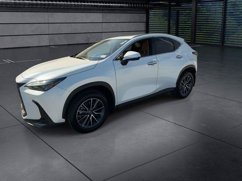Certified 2025 Lexus NX 350 AWD w/ Accessory Package (K3) image 4