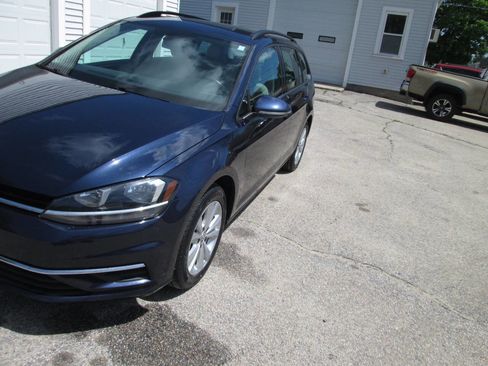 Used 2018 Volkswagen Golf SportWagen S 4Motion AWD/4WD image 5