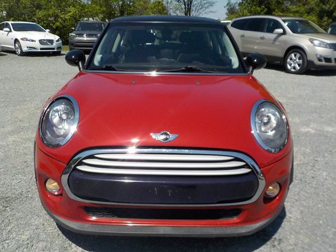 Used 2015 MINI Cooper 2-Door Hardtop image 8