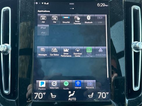 Used 2019 Volvo XC40 T5 Momentum image 28