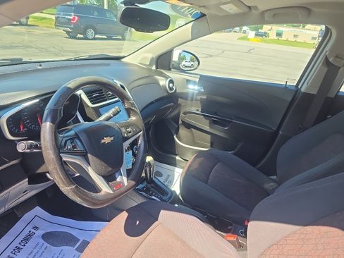 Used 2017 Chevrolet Sonic LT FWD image 14