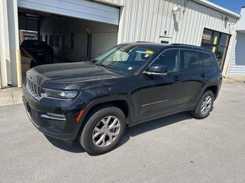 Used 2022 Jeep Grand Cherokee Limited AWD/4WD image 16