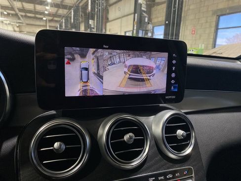 Certified 2022 Mercedes-Benz GLC 300 image 6