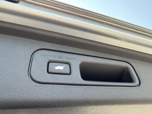 Certified 2026 Honda Odyssey Touring image 9