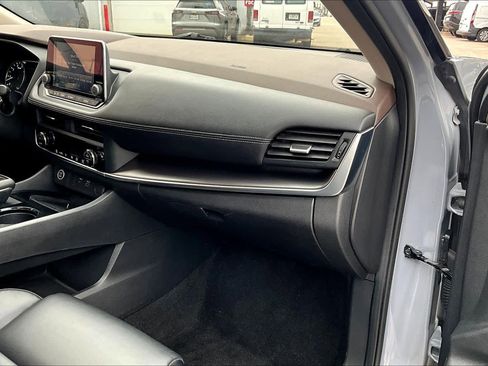 Certified 2023 Nissan Rogue SV w/ SV Premium B Package image 19