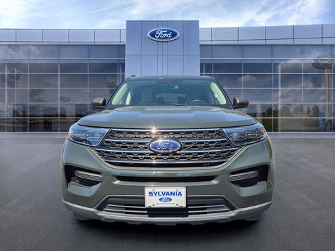 Used 2022 Ford Explorer XLT w/ Class IV Trailer Tow Package AWD/4WD image 2