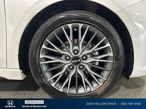 Used 2022 Kia Forte GT-Line FWD image 12
