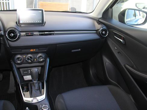 Used 2018 Toyota Yaris iA FWD image 10