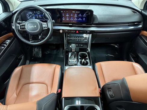 Used 2023 Kia Carnival SX Prestige image 12