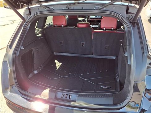 Used 2023 Lincoln Corsair Reserve image 27