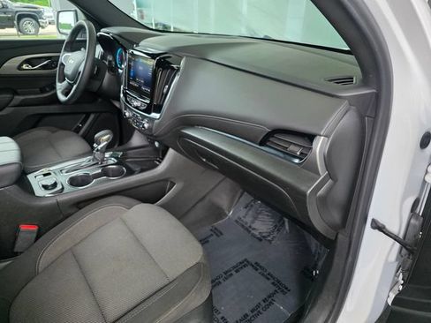 Used 2023 Chevrolet Traverse LT AWD/4WD image 10