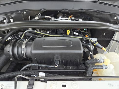 Used 2022 Ford Explorer ST-Line image 30