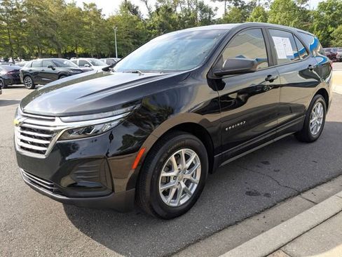 Used 2023 Chevrolet Equinox LS FWD image 6