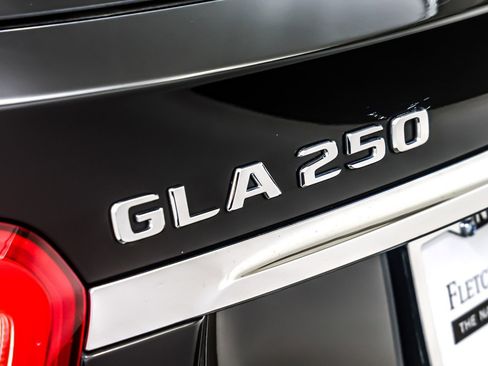 Used 2020 Mercedes-Benz GLA 250 image 9