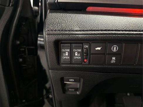 Used 2023 Honda Odyssey Sport image 39