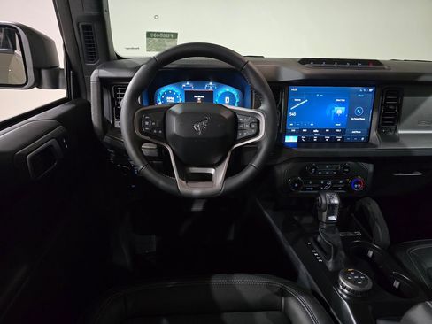 New 2025 Ford Bronco Badlands image 28