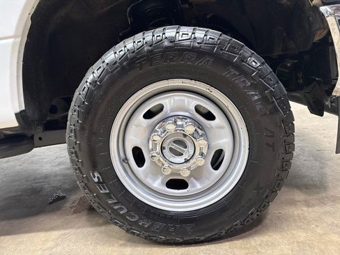 Used 2022 Ford F250 XL w/ Power Equipment Group AWD/4WD image 33