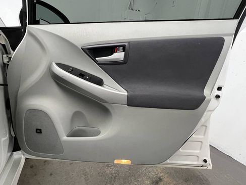 Used 2010 Toyota Prius image 11