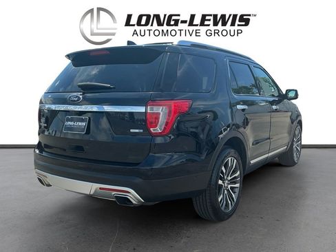 Used 2017 Ford Explorer Platinum AWD/4WD image 7