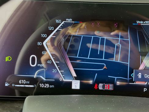 New 2026 BMW X5 xDrive40i w/ M Sport Package AWD/4WD image 12