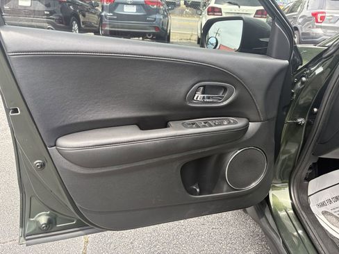 Used 2016 Honda HR-V EX-L image 10