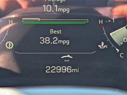 Used 2025 GMC Yukon Denali image 11