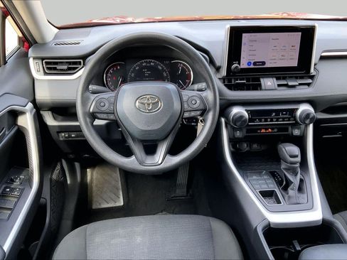 Used 2024 Toyota RAV4 LE AWD/4WD image 12