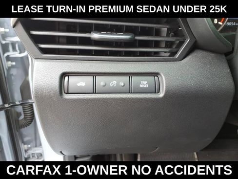 Used 2024 Nissan Altima 2.5 SR AWD/4WD image 17