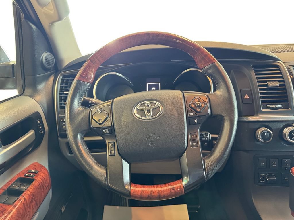 Used 2018 Toyota Sequoia Platinum AWD/4WD image 13