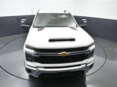 Used 2025 Chevrolet Silverado 2500 LT AWD/4WD image 38