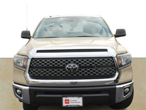 Certified 2019 Toyota Tundra SR5 image 9