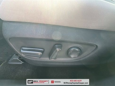 New 2025 Toyota RAV4 XLE image 16