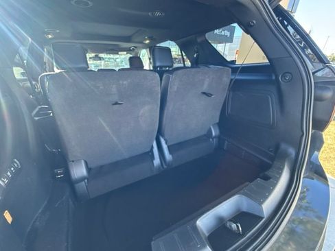 Used 2017 Ford Explorer Platinum AWD/4WD image 7