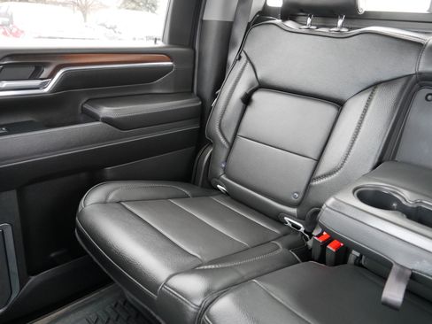 Used 2024 GMC Sierra 2500 Denali w/ Denali Reserve Package image 12