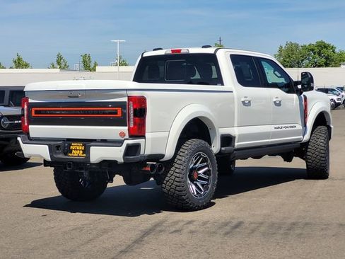 New 2026 Ford F250 Lariat w/ Black Appearance Package AWD/4WD image 4