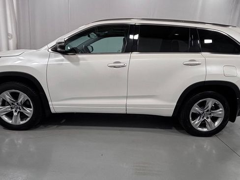 Used 2019 Toyota Highlander Limited AWD/4WD image 9