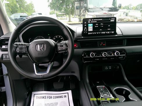 Used 2023 Honda Pilot Touring image 20