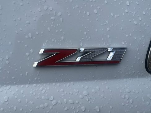 Used 2018 Chevrolet Tahoe LT image 11