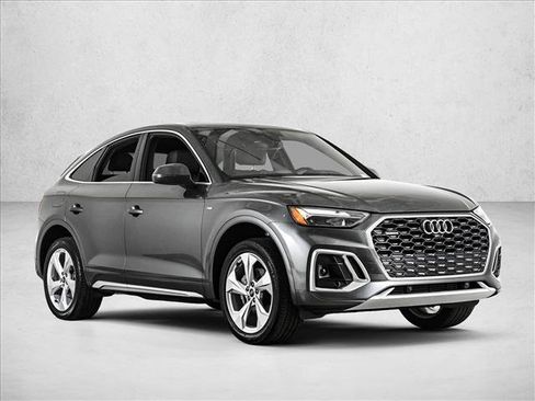 Used 2024 Audi Q5 2.0T Premium Plus w/ Premium Plus Package AWD/4WD image 3