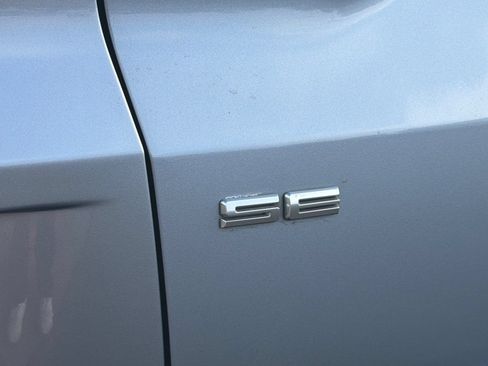 Used 2022 Ford Escape SE w/ SE Sport Appearance Package FWD image 34