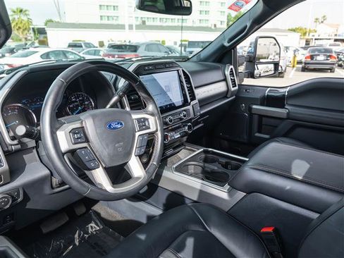 Certified 2022 Ford F350 Platinum image 22