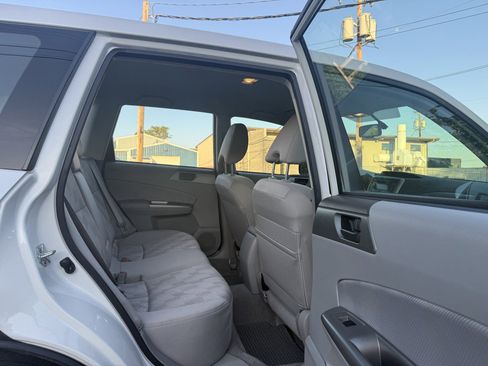 Used 2010 Subaru Forester 2.5X AWD/4WD image 22