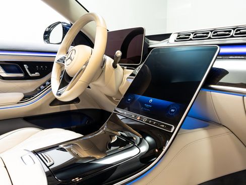 Used 2023 Mercedes-Benz S 580 4MATIC Sedan image 24