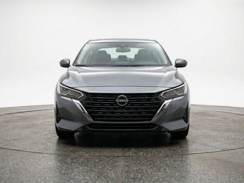 Used 2025 Nissan Sentra SV FWD image 2