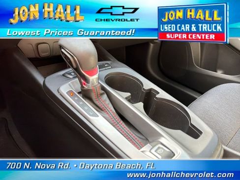 Used 2024 Chevrolet Trax RS w/ Sunroof Package FWD image 27