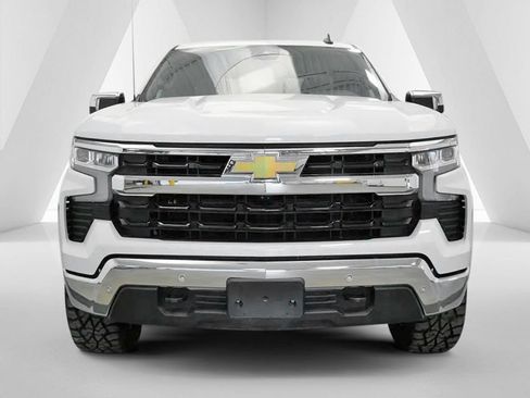 Used 2024 Chevrolet Silverado 1500 LT AWD/4WD image 2