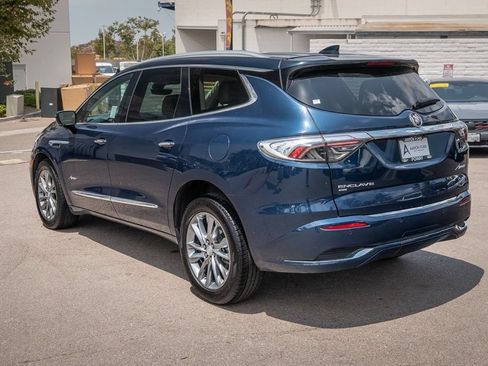 Used 2022 Buick Enclave Avenir w/ Avenir Technology Package AWD/4WD image 11