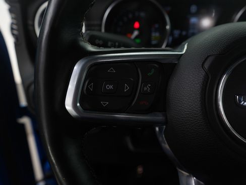 Used 2023 Jeep Wrangler Unlimited Sahara w/ Cold Weather Group image 17