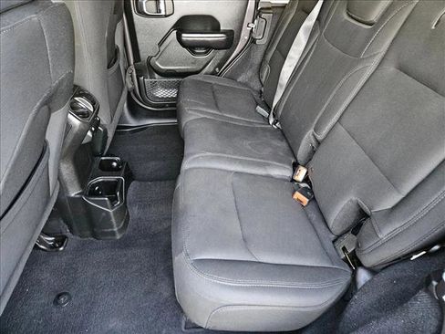 Used 2018 Jeep Wrangler Unlimited Sport S image 18