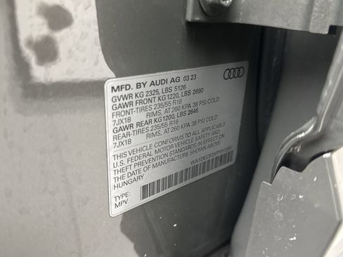 Used 2023 Audi Q3 2.0T Premium image 11